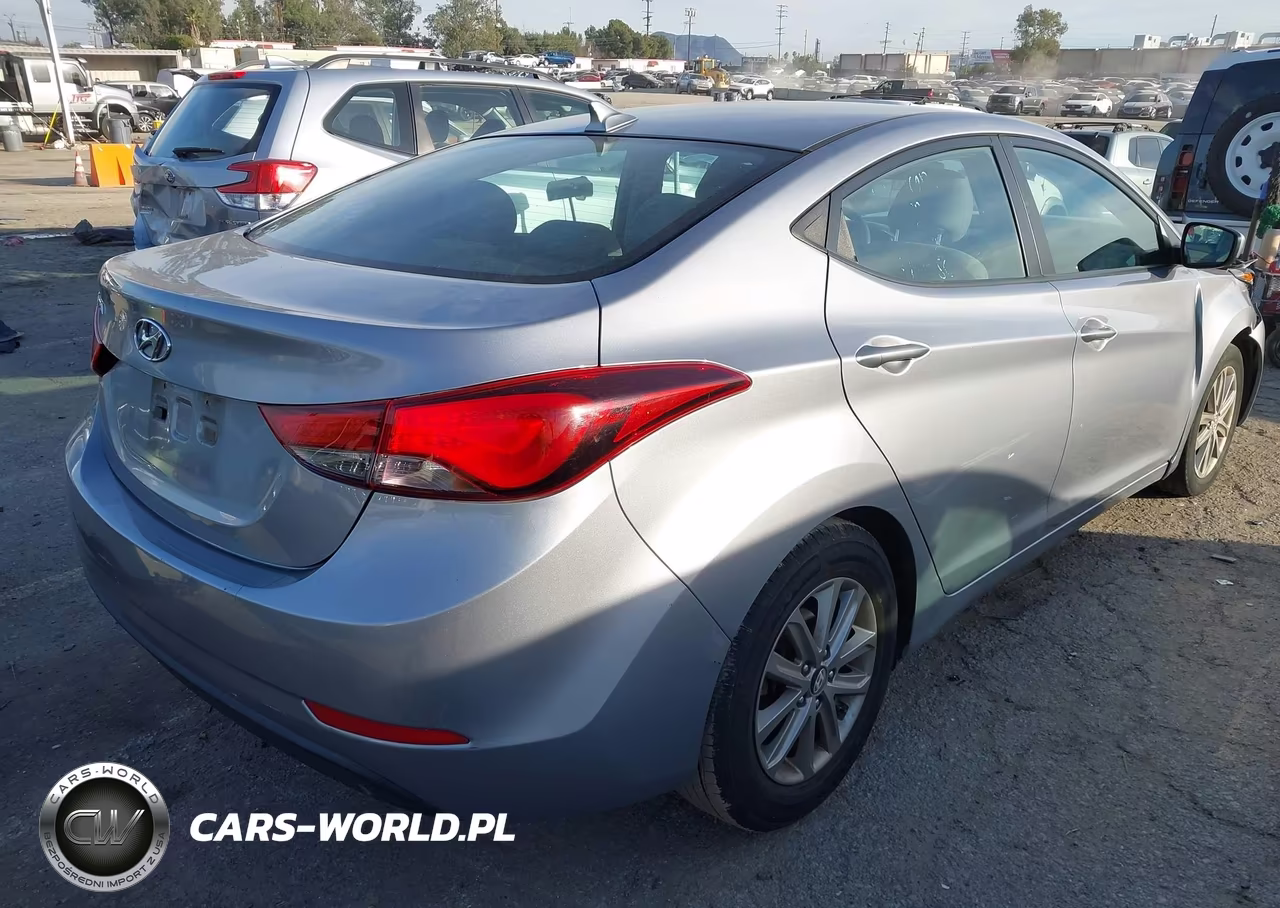 2015 Hyundai Elantra Se VIN:5NPDH4AE3FH610014 - 4