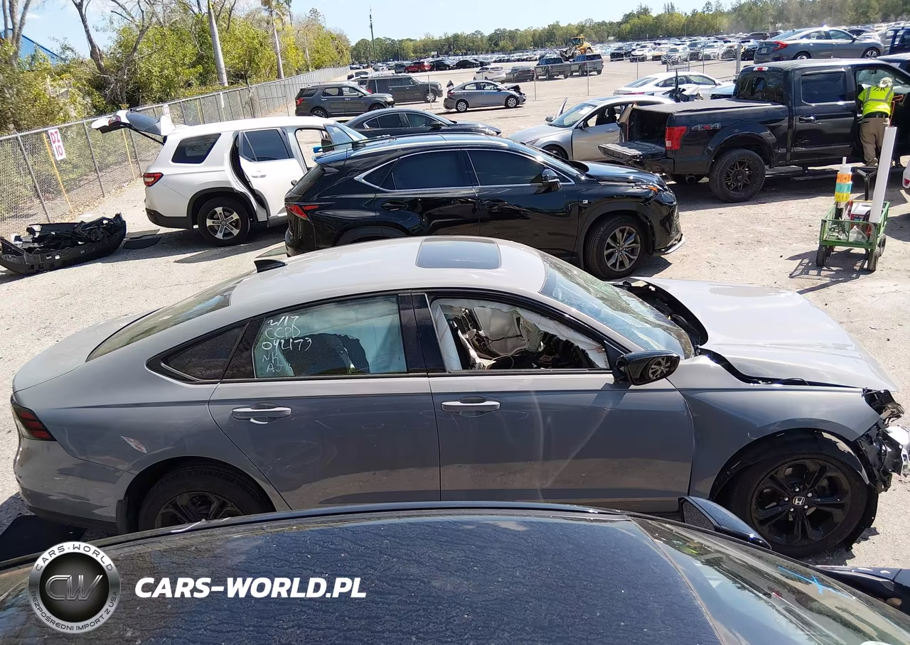 2025 Honda Accord Se VIN:1HGCY1F42SA042173 - 13