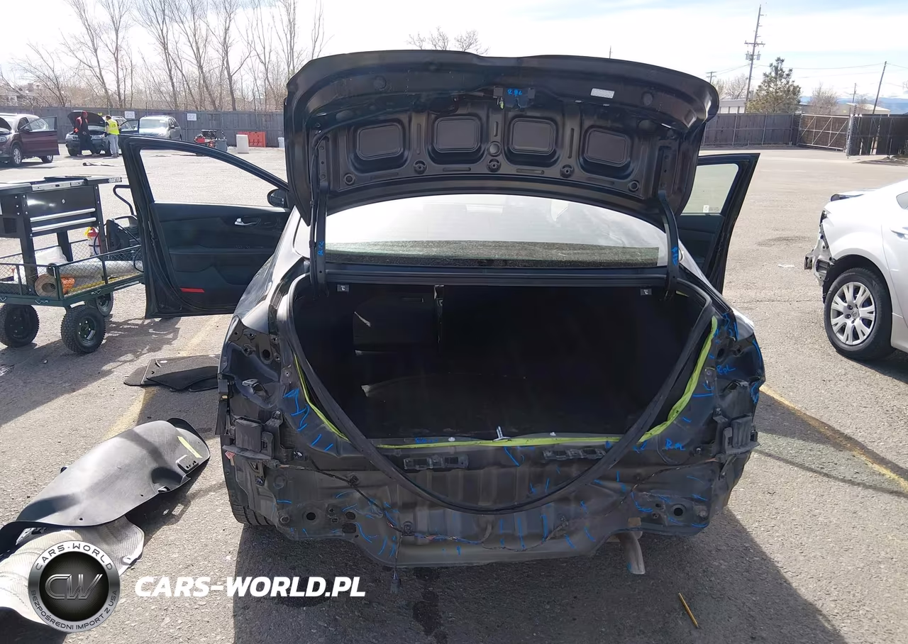 2023 Kia Forte Gt-Line VIN:3KPF54AD2PE546725 - 6