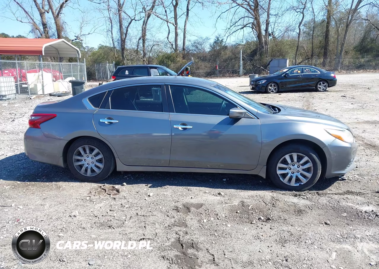 2018 Nissan Altima 2.5 S VIN:1N4AL3APXJC293078 - 12