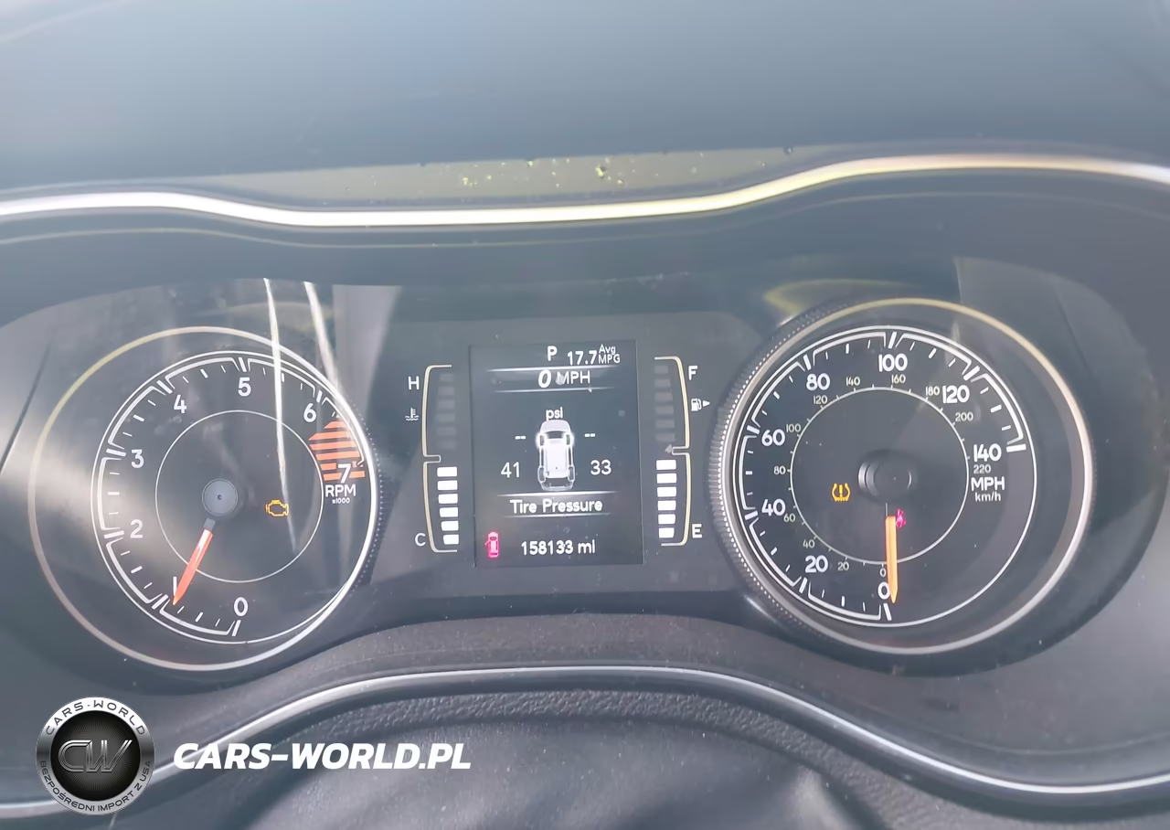 2020 Jeep Cherokee Latitude Plus Fwd VIN:1C4PJLLB9LD531009 - 7