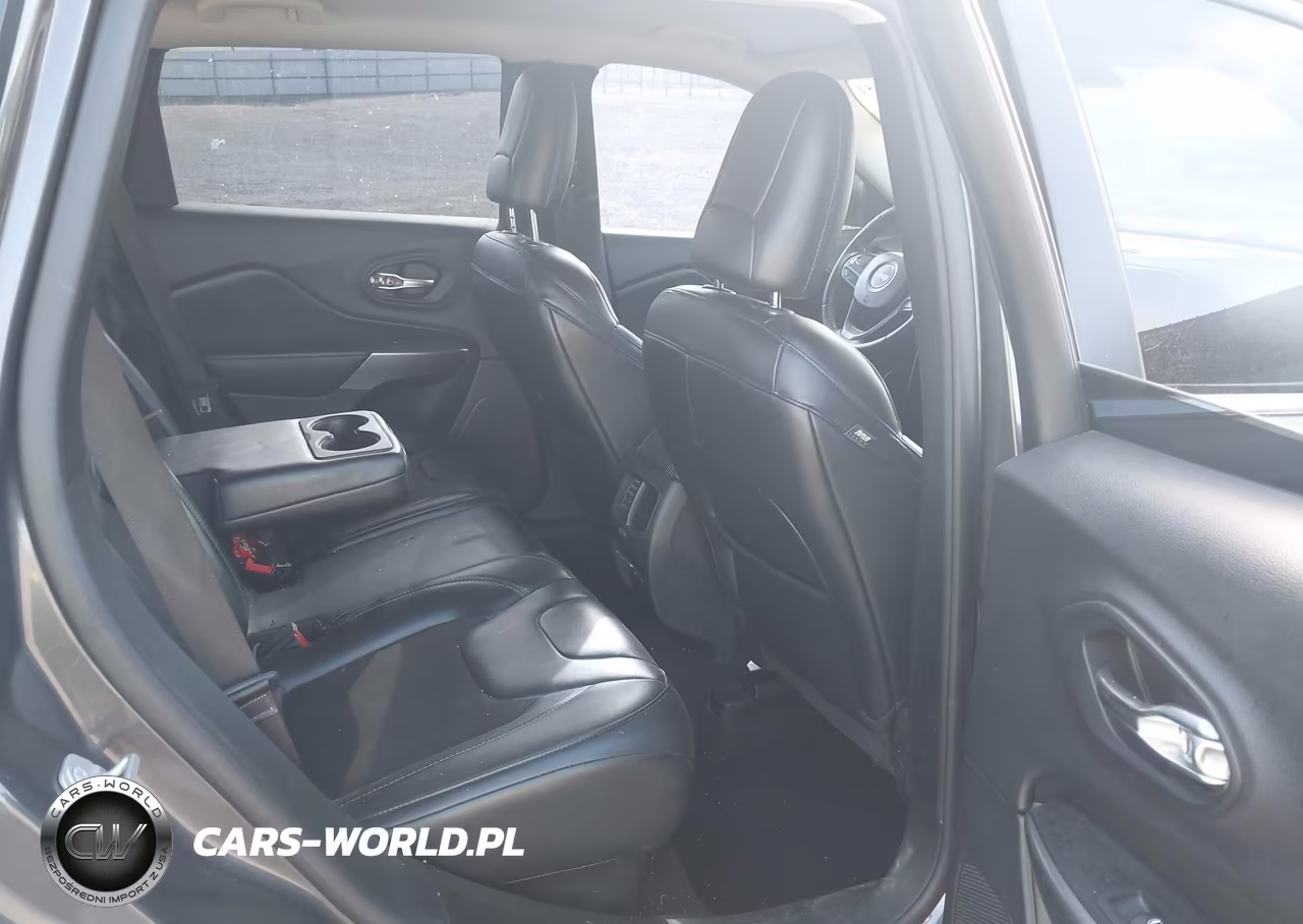 2020 Jeep Cherokee Latitude Plus Fwd VIN:1C4PJLLB9LD531009 - 8