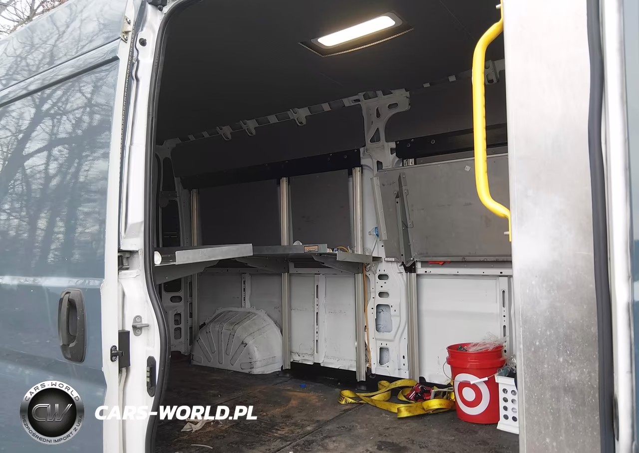 2018 Ram Promaster 2500 VIN:3C6TRVDGXJE159437 - 8