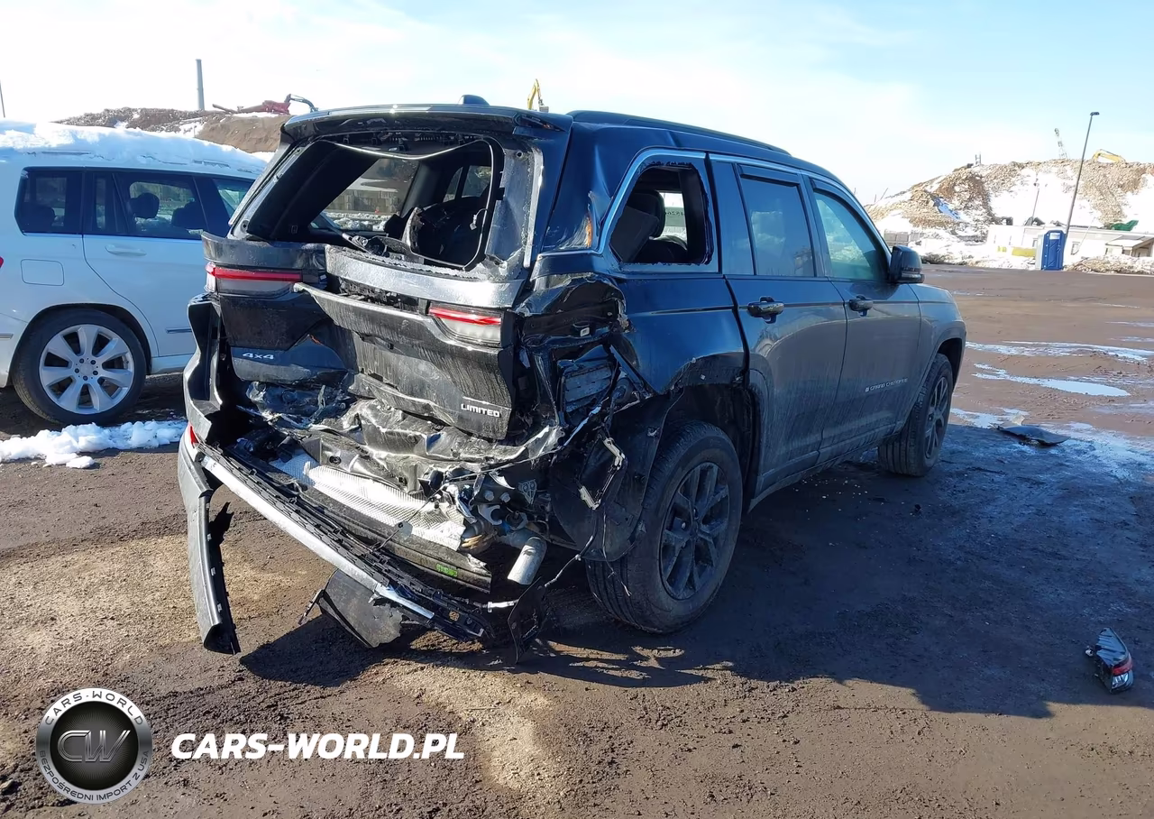 2025 Jeep Grand Cherokee Limited 4X4 VIN:1C4RJHBG4SC321716 - 4