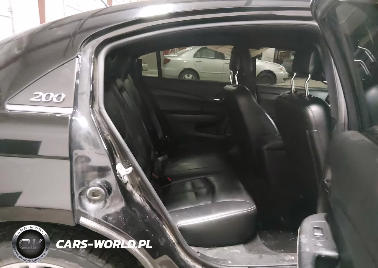 2012 Chrysler 200 Limited VIN:1C3CCBCG6CN124181 - 8
