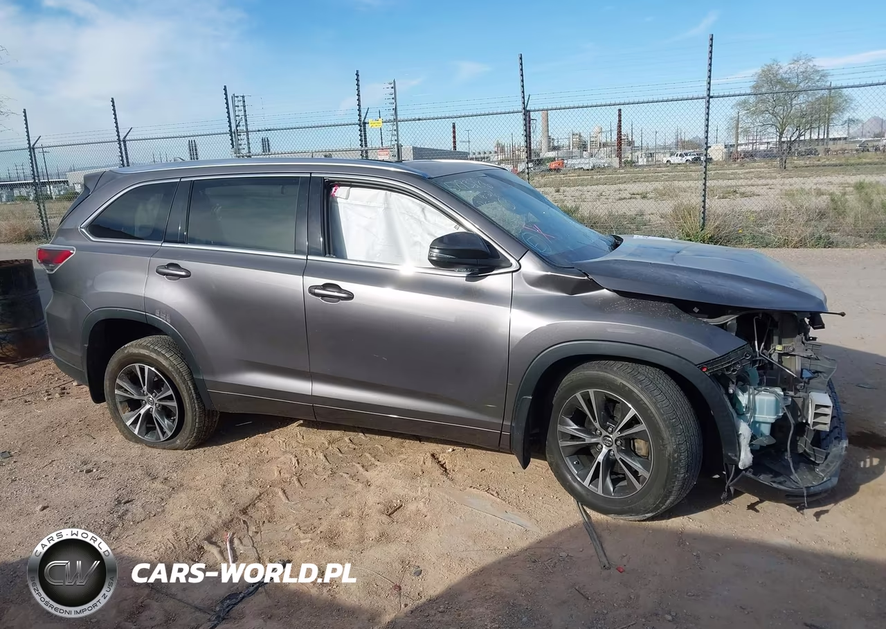 2016 Toyota Highlander Xle V6 VIN:5TDKKRFH8GS503285 - 13