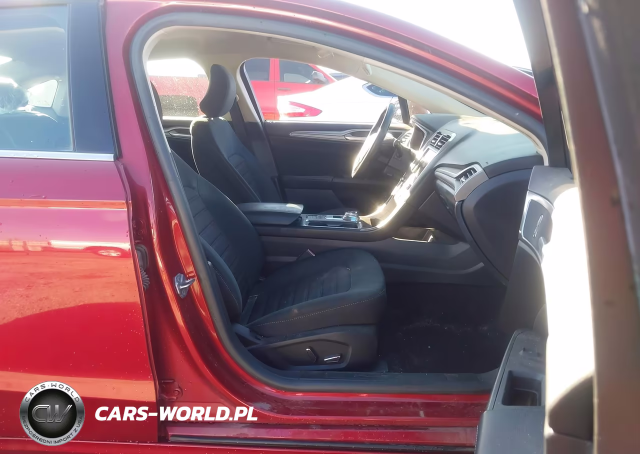 2019 Ford Fusion Hybrid Se VIN:3FA6P0LUXKR263061 - 5