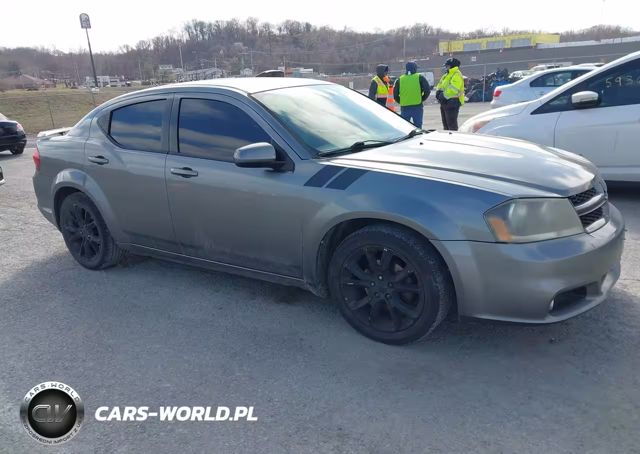 2013 Dodge Avenger R-T