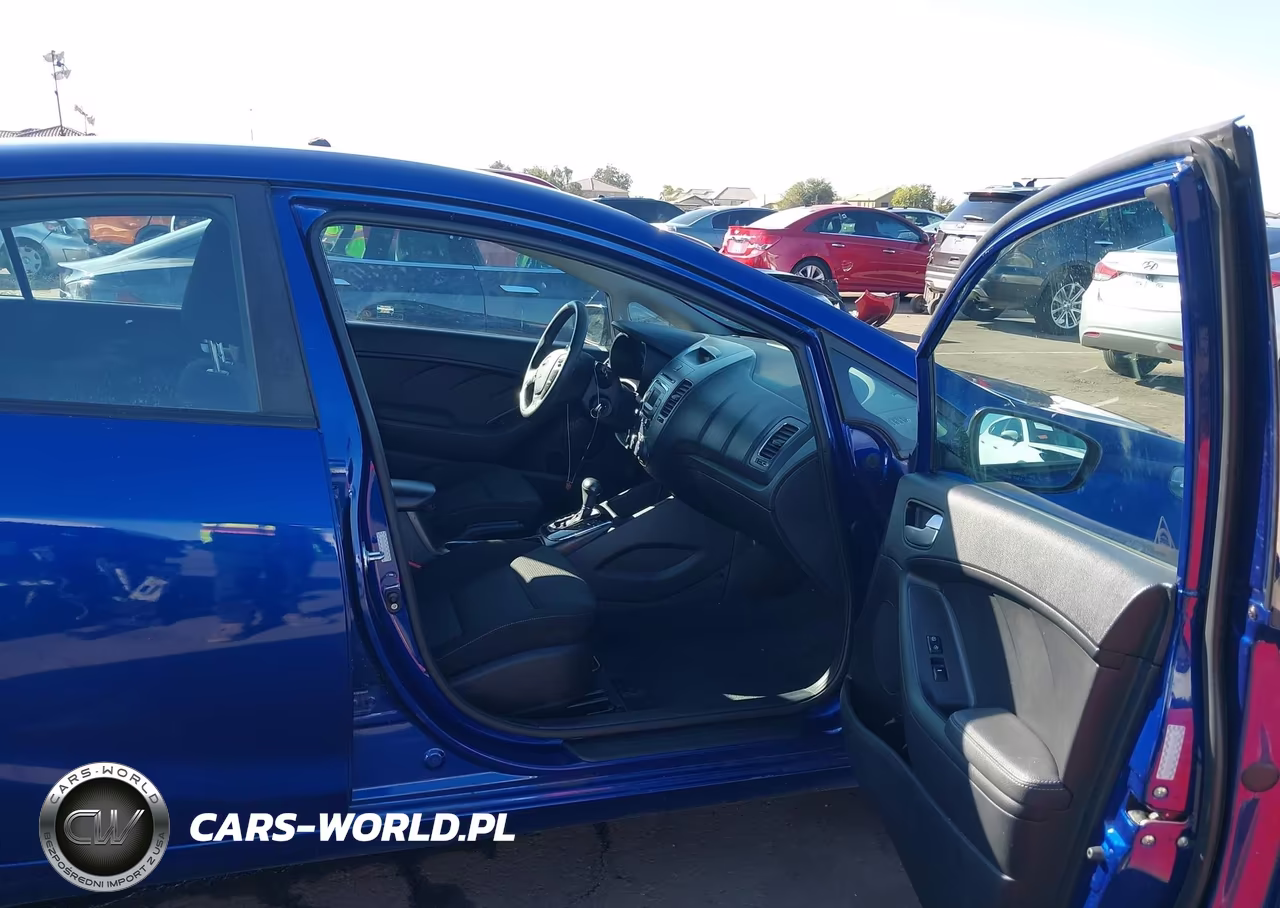 2017 Kia Forte Lx VIN:3KPFK4A72HE068083 - 5