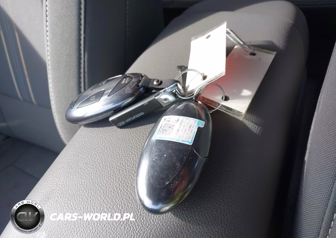 2025 Hyundai Elantra Sel Sport VIN:KMHLM4DG8SU975837 - 11