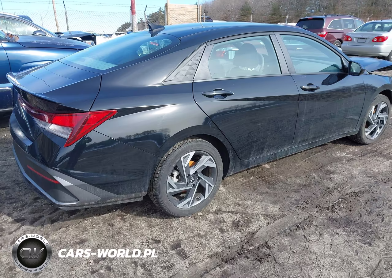 2025 Hyundai Elantra Sel Sport VIN:KMHLM4DG8SU975837 - 4