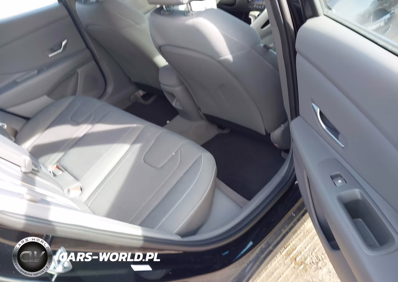 2025 Hyundai Elantra Sel Sport VIN:KMHLM4DG8SU975837 - 8