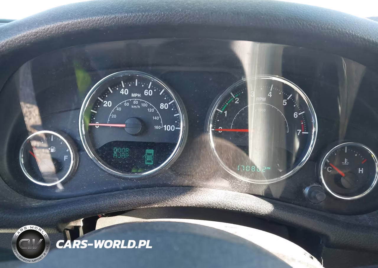 2015 Jeep Wrangler Willys Wheeler VIN:1C4AJWAG5FL742854 - 7