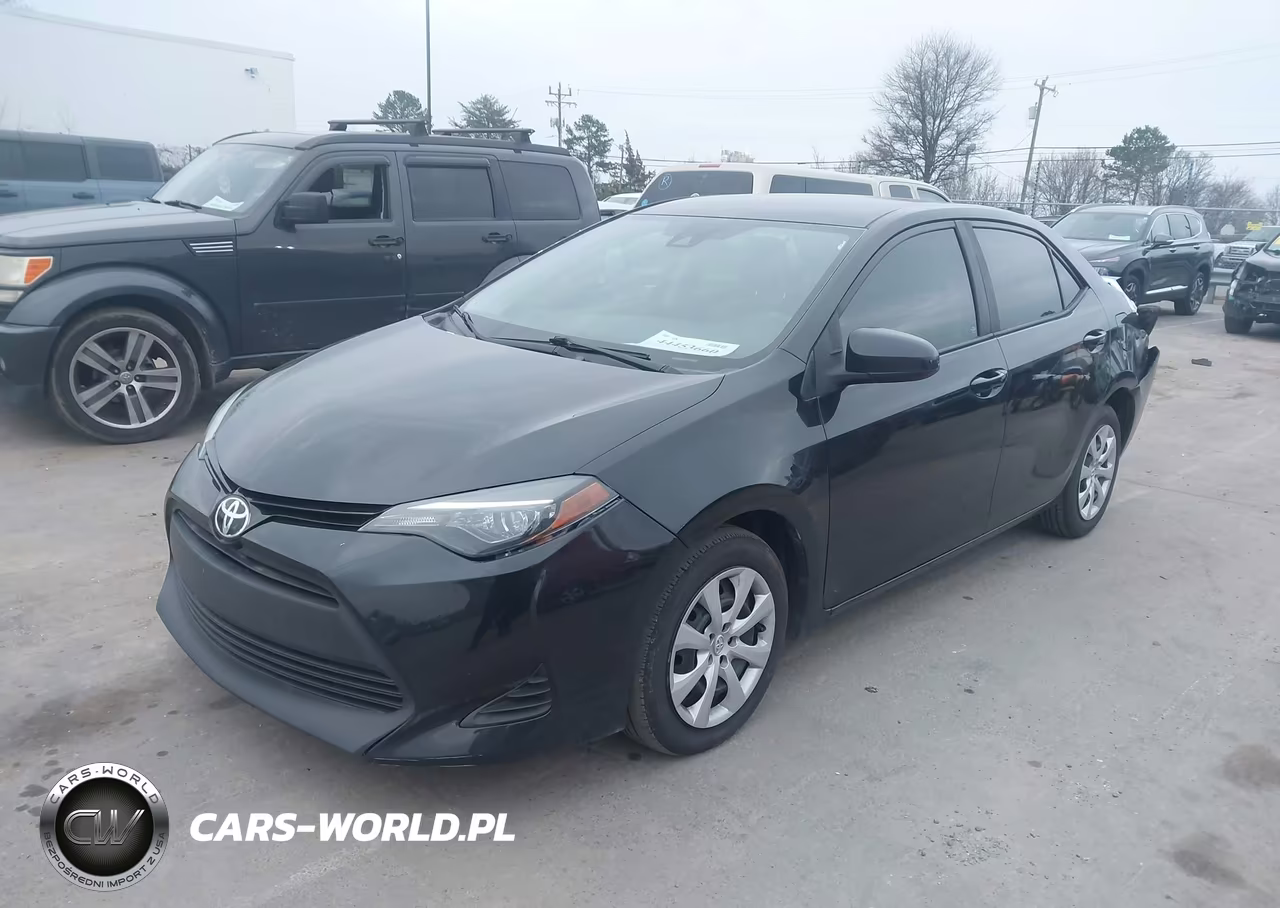 2017 Toyota Corolla Le VIN:5YFBURHE8HP728149 - 2