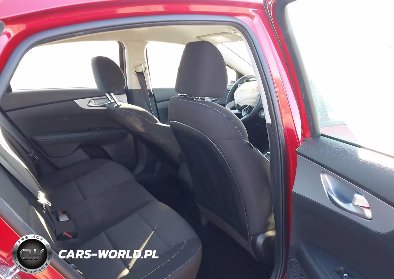 2023 Kia Forte Lxs VIN:3KPF24AD9PE565779 - 8