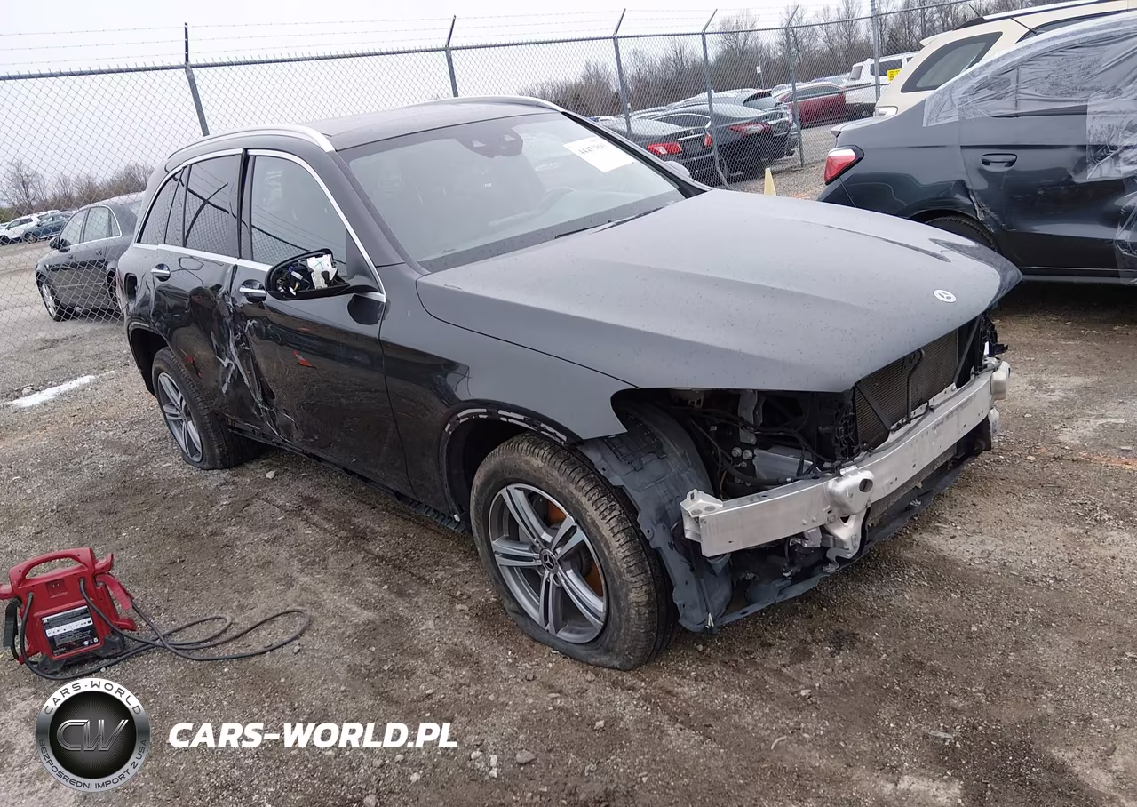 2021 Mercedes-Benz Glc 300 4Matic Suv – zdjęcie 1 z 18