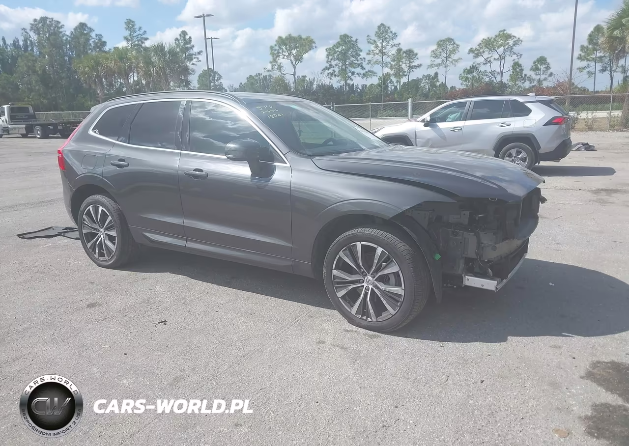 2022 Volvo Xc60 B5 Momentum