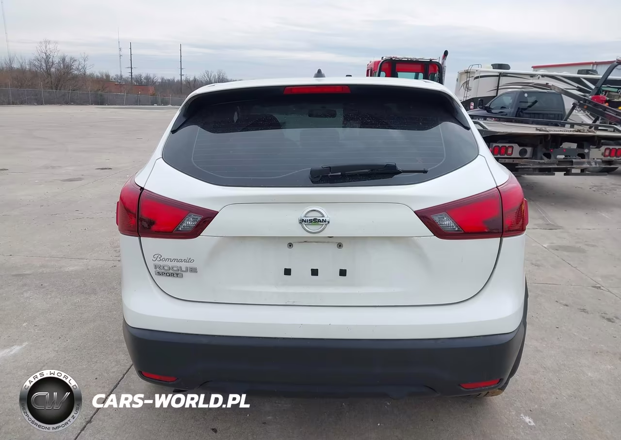 2017 Nissan Rogue Sport S VIN:JN1BJ1CP2HW034652 - 17