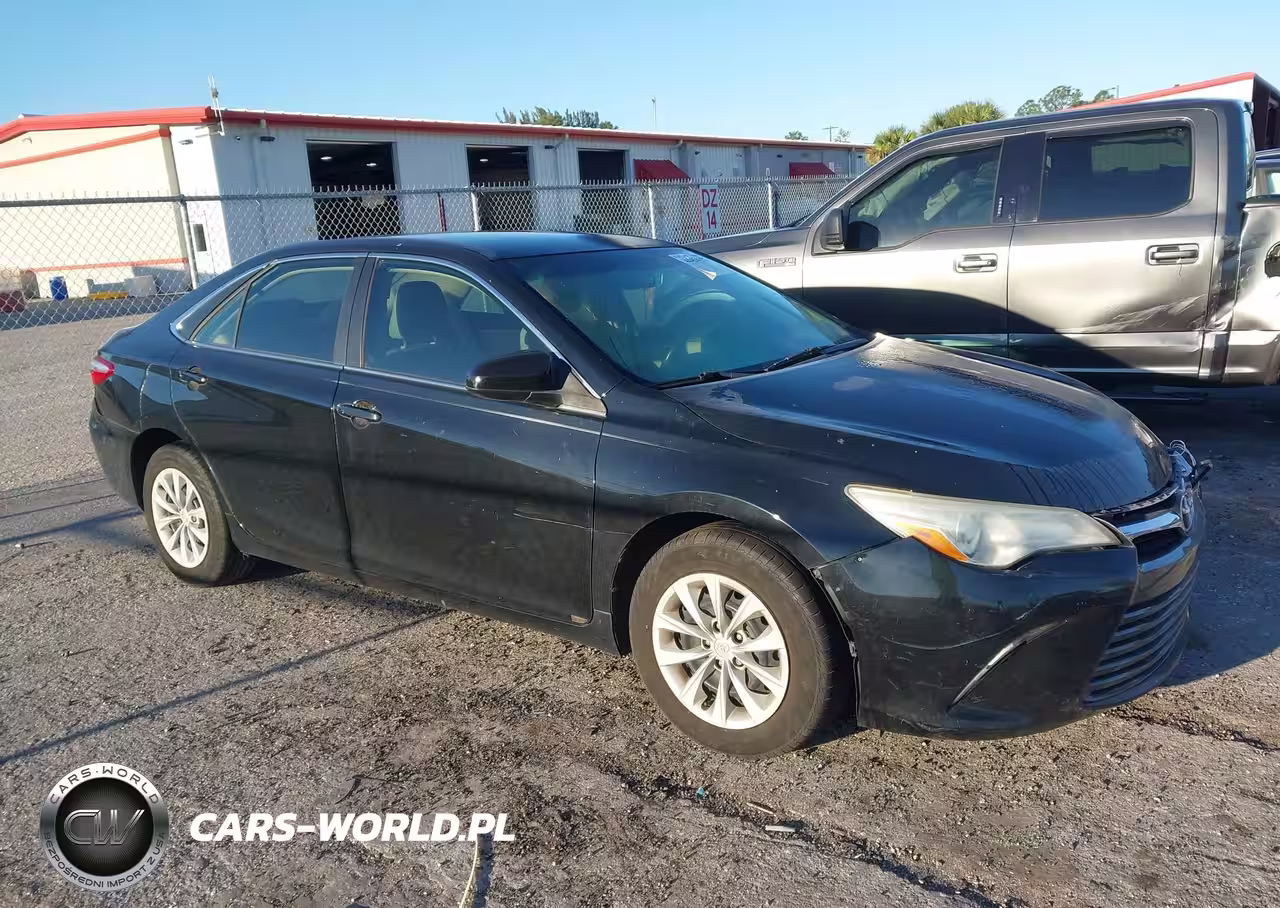 2015 Toyota Camry Le