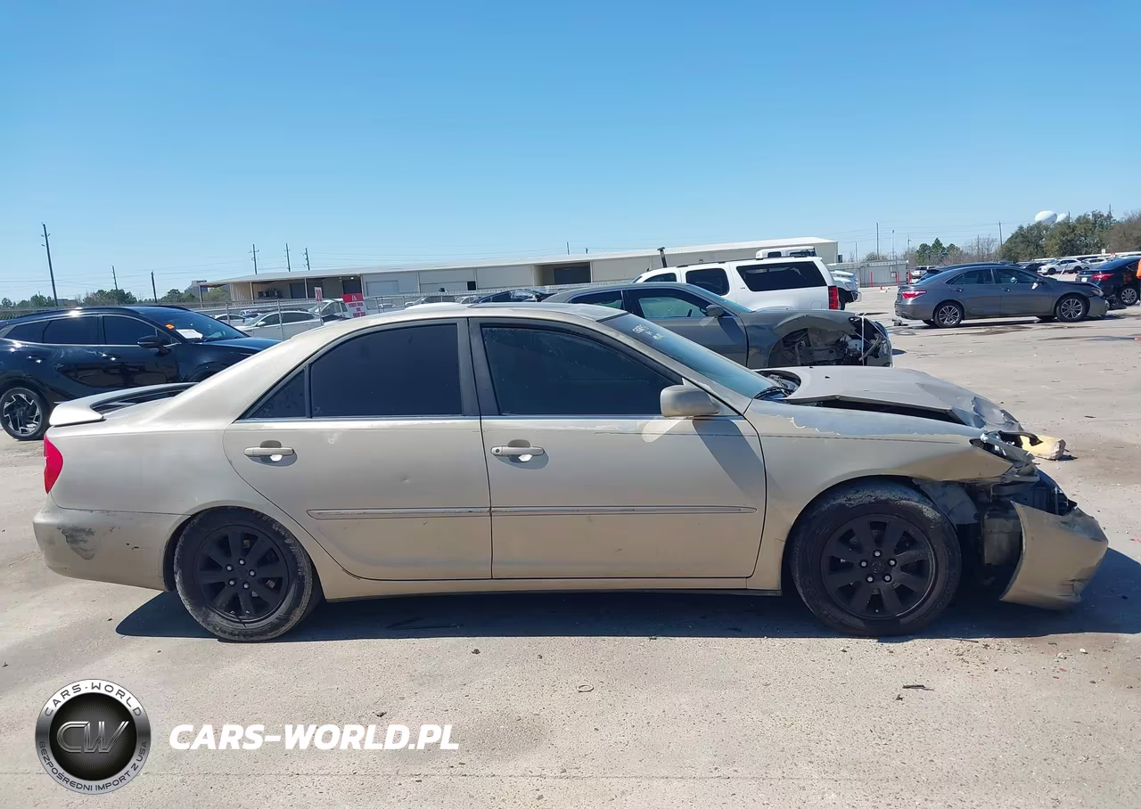 2003 Toyota Camry Xle VIN:4T1BE32KX3U732266 - 13