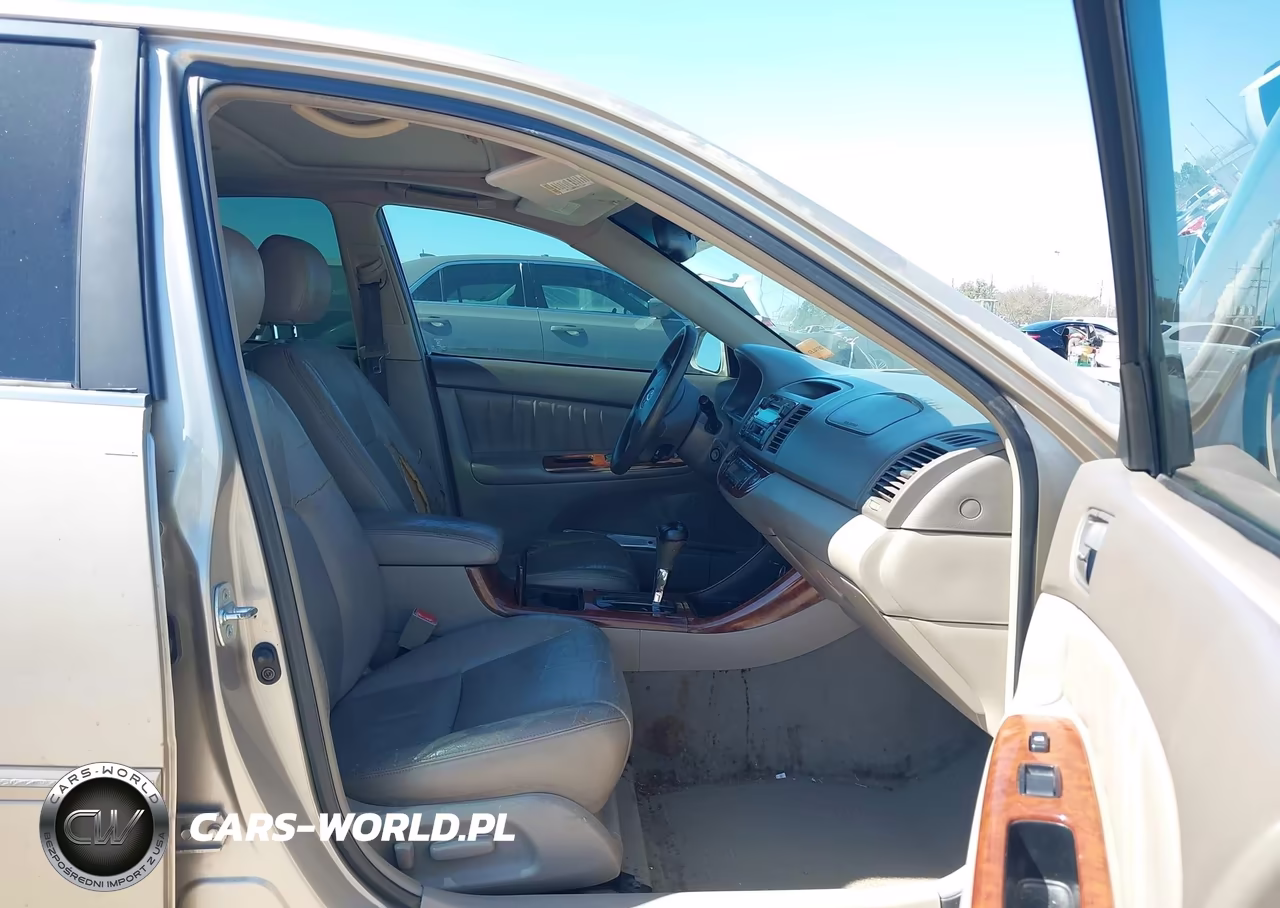 2003 Toyota Camry Xle VIN:4T1BE32KX3U732266 - 5