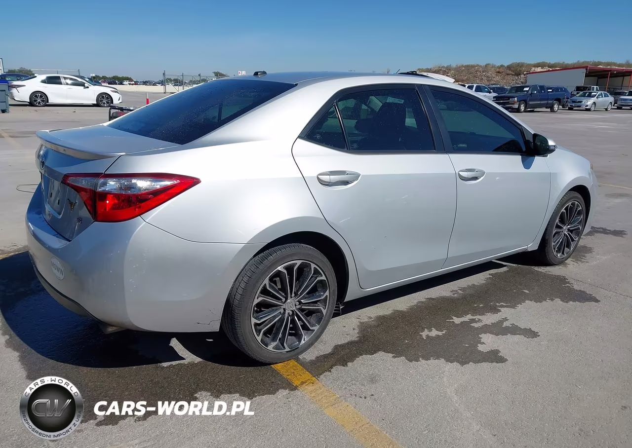 2015 Toyota Corolla S Premium VIN:5YFBURHE6FP180813 - 4