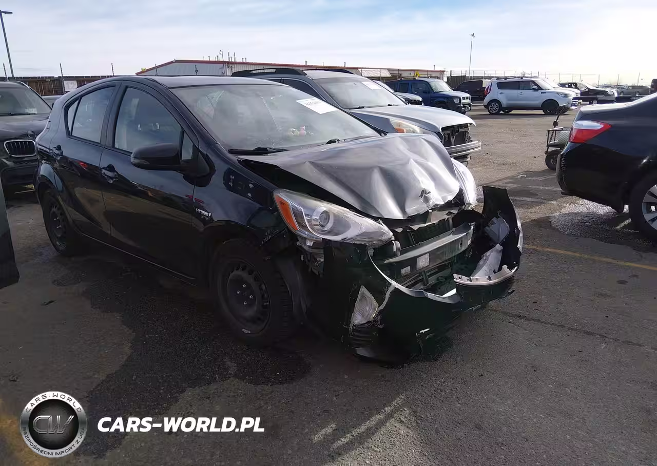 2016 Toyota Prius C Two