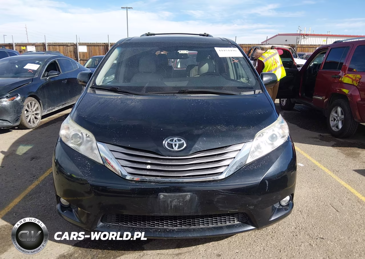 2017 Toyota Sienna Xle 8 Passenger VIN:5TDYZ3DC3HS821827 - 13