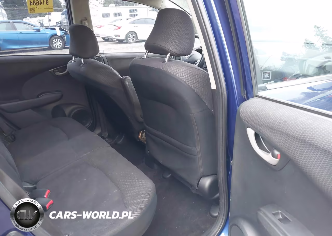2013 Honda Fit Sport VIN:JHMGE8H50DC010545 - 8