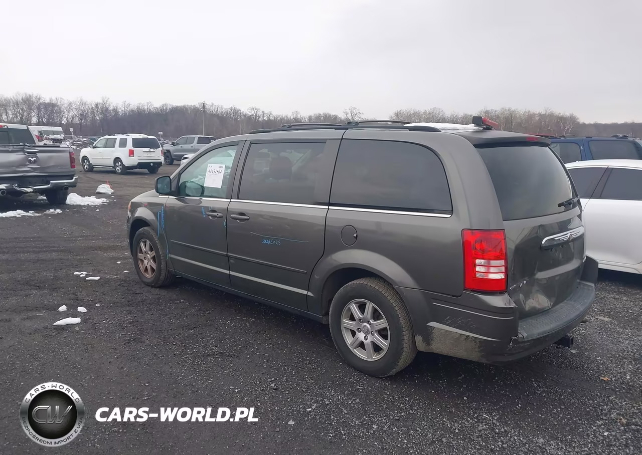 2010 Chrysler Town & Country New Lx VIN:2A4RR2D17AR454503 - 3