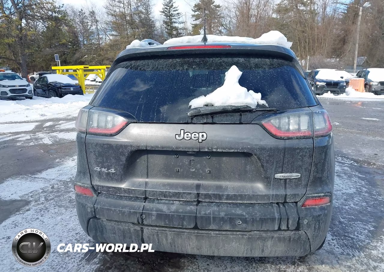 2020 Jeep Cherokee Latitude Plus 4X4 VIN:1C4PJMLB3LD530928 - 16