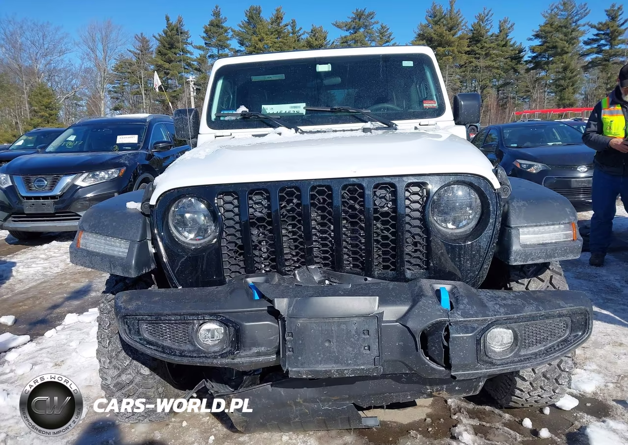 2023 Jeep Wrangler 4Xe 4X4 VIN:1C4JJXN6XPW685882 - 13