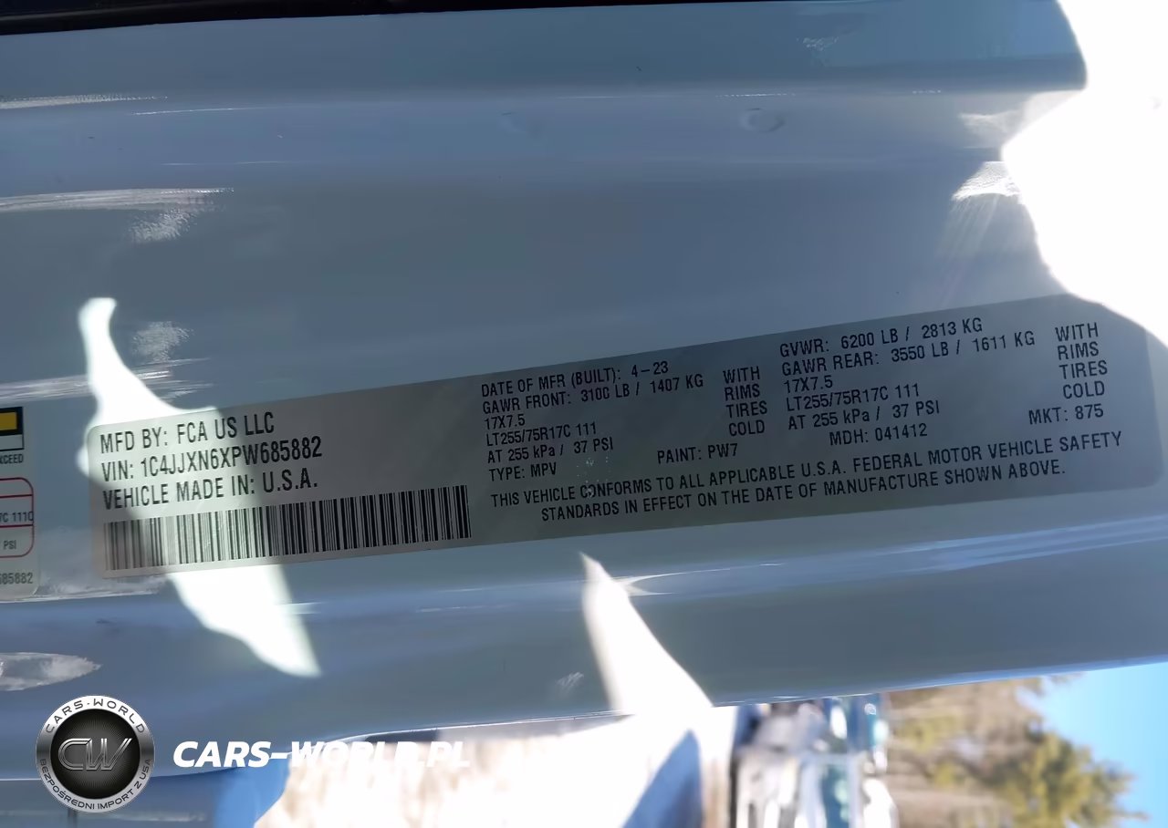 2023 Jeep Wrangler 4Xe 4X4 VIN:1C4JJXN6XPW685882 - 9