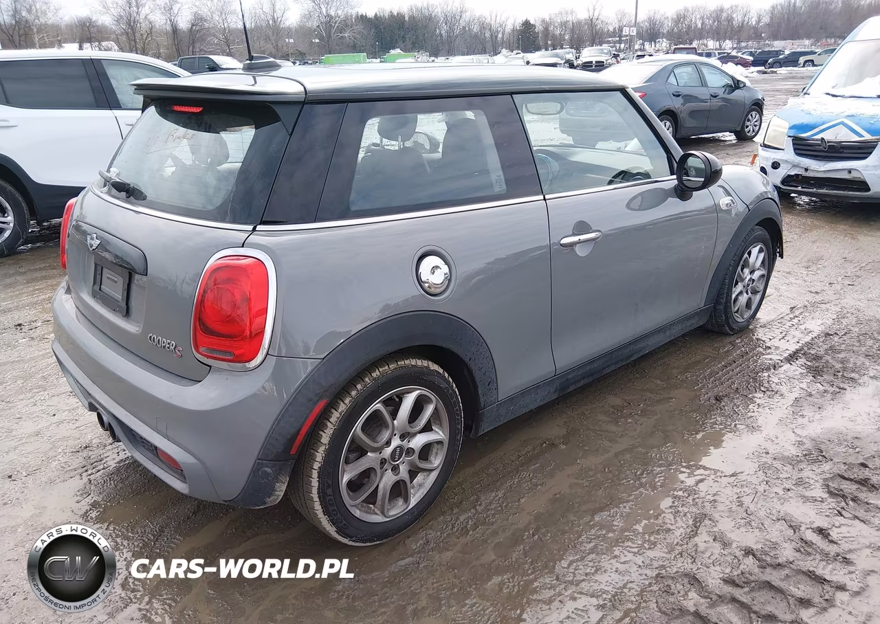 2018 Mini Hardtop Cooper S VIN:WMWXP7C58J2A48099 - 4