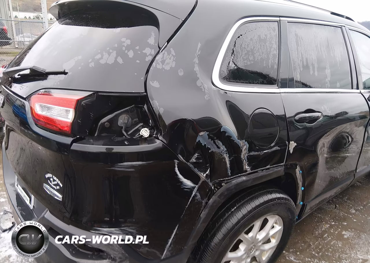 2014 Jeep Cherokee Latitude VIN:1C4PJMCB3EW223363 - 6