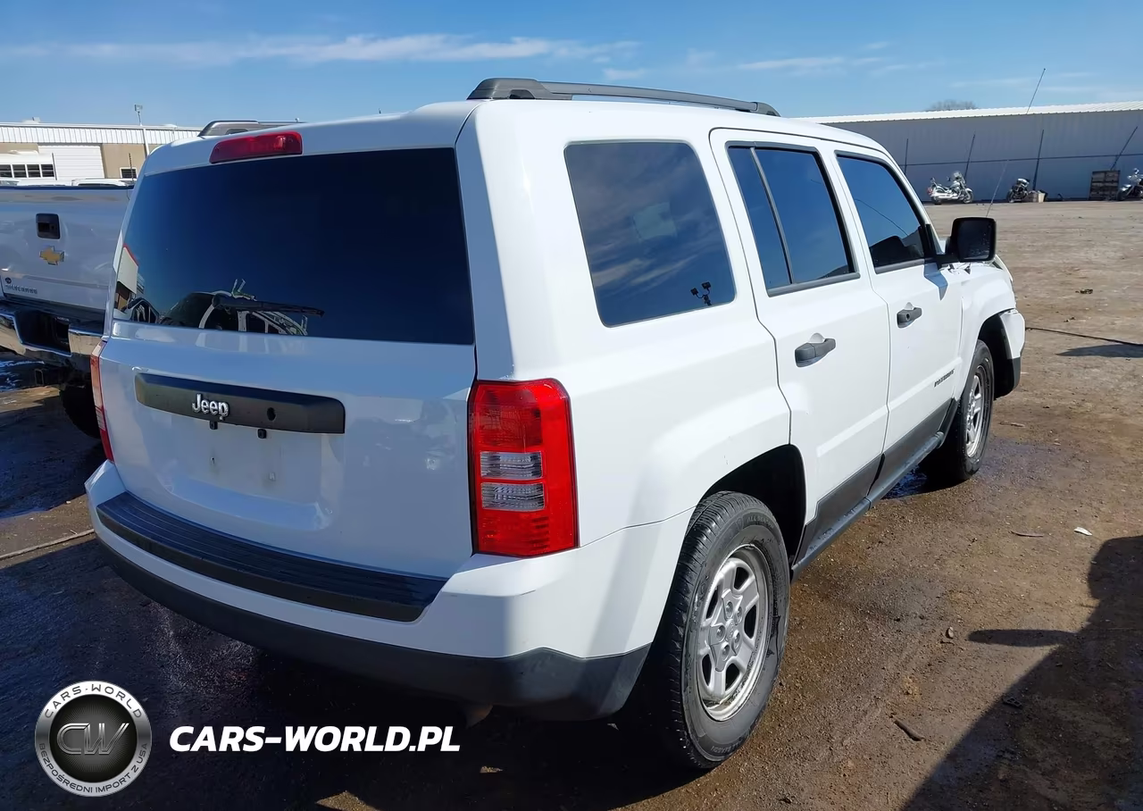 2015 Jeep Patriot Sport VIN:1C4NJPBB0FD349932 - 4