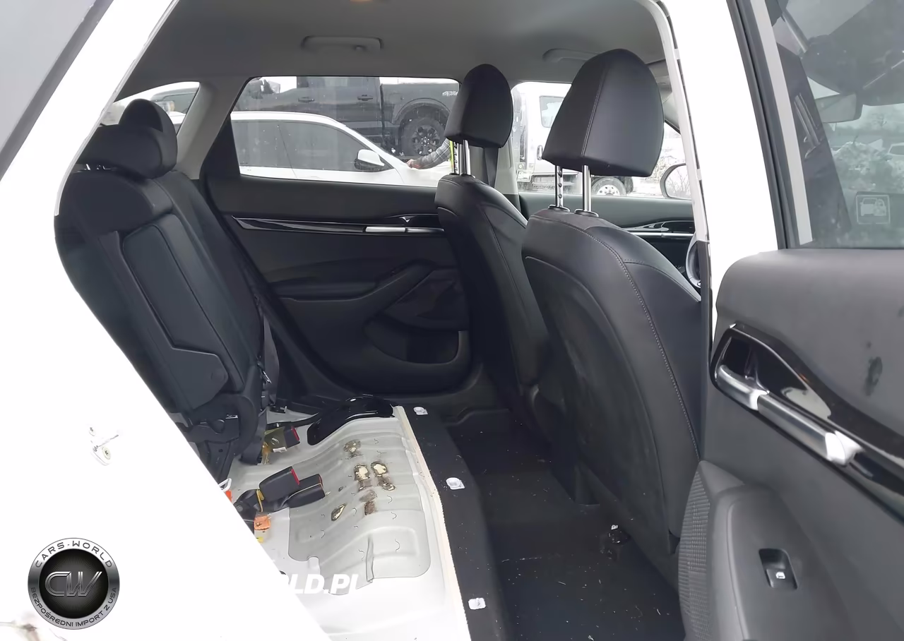 2021 Kia Seltos S Turbo VIN:KNDEUCA20M7103220 - 8