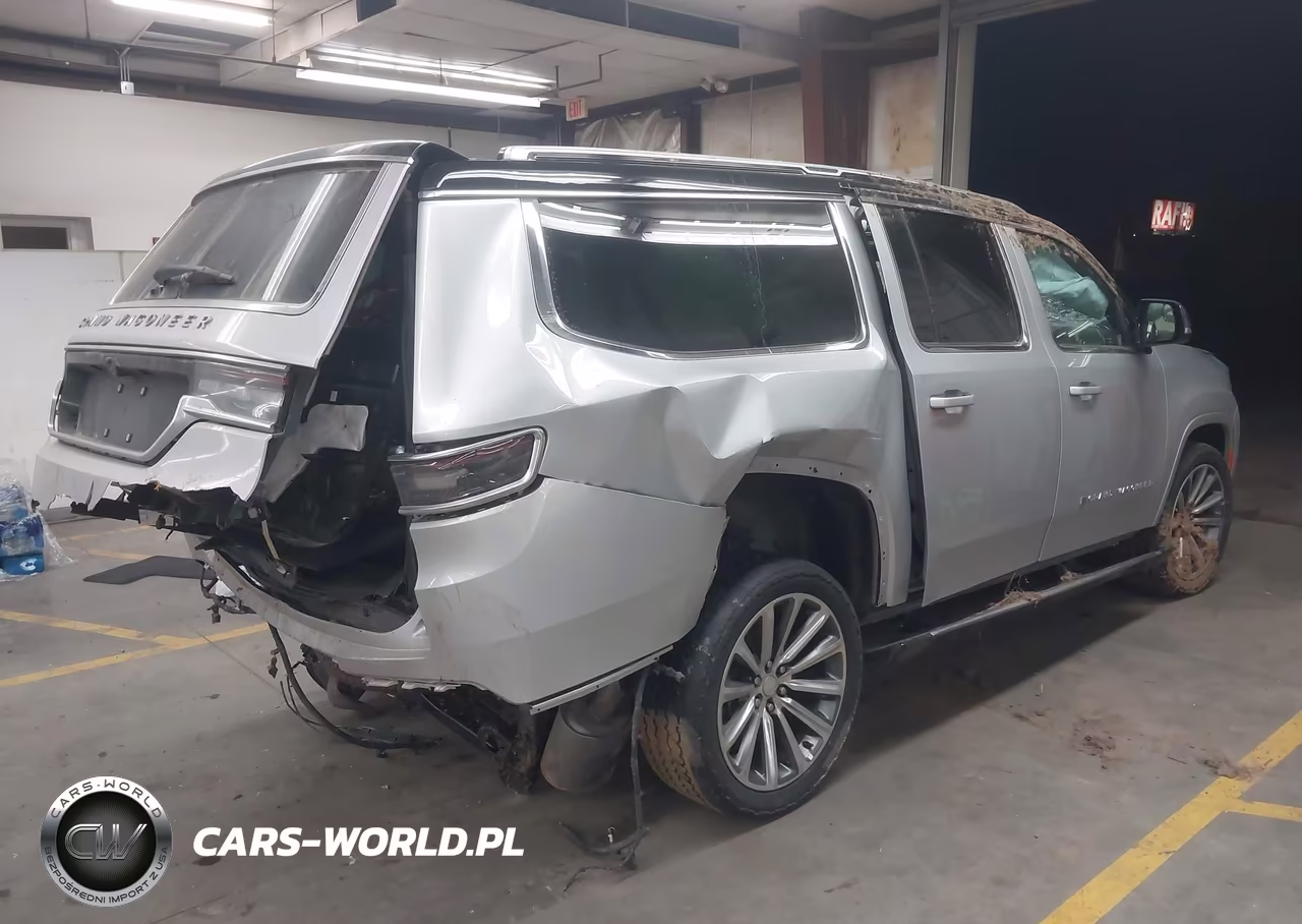 2023 Jeep Grand Wagoneer L Series Ii 4X4 VIN:1C4SJSFP1PS578130 - 4