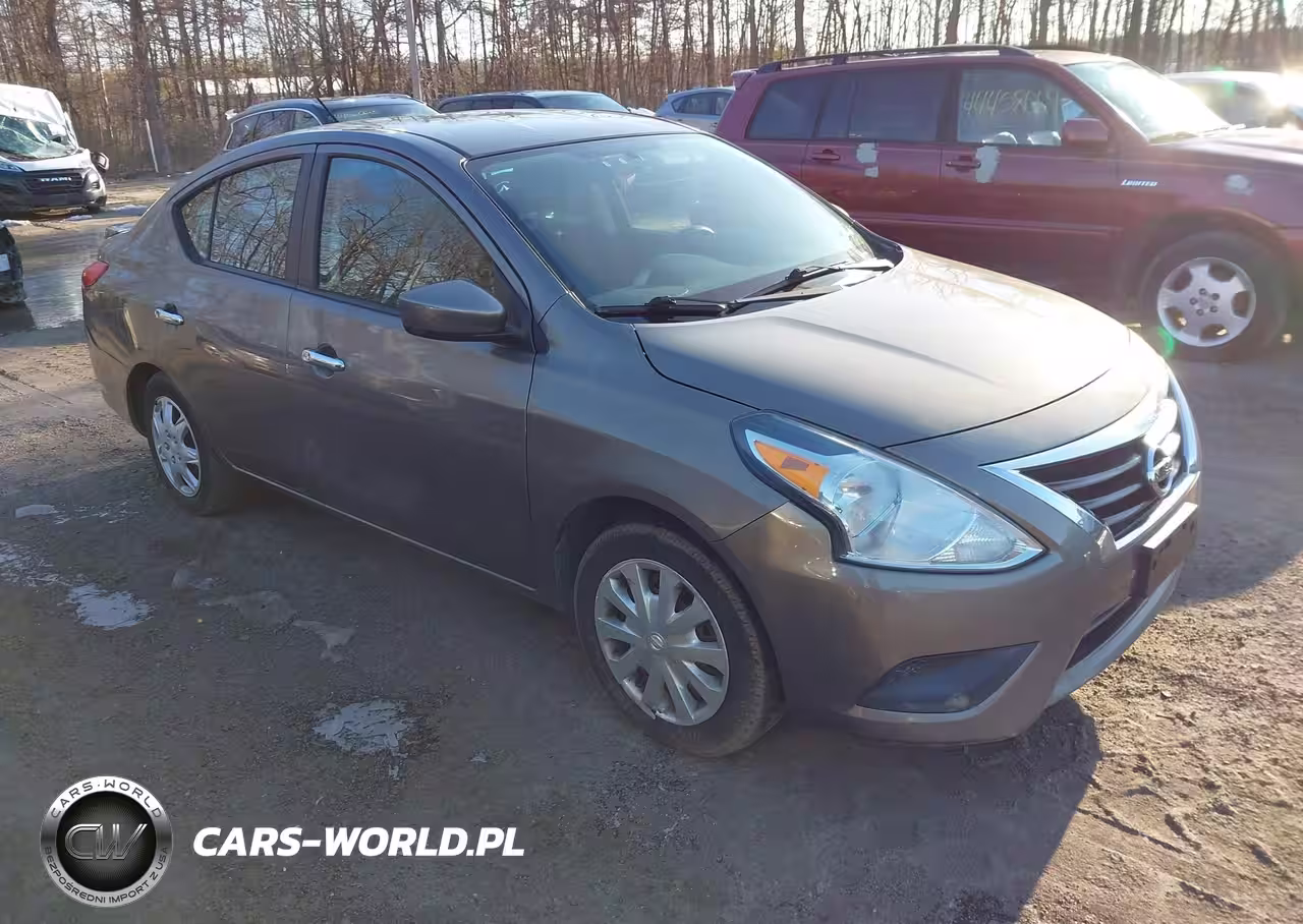 2015 Nissan Versa 1.6 Sv