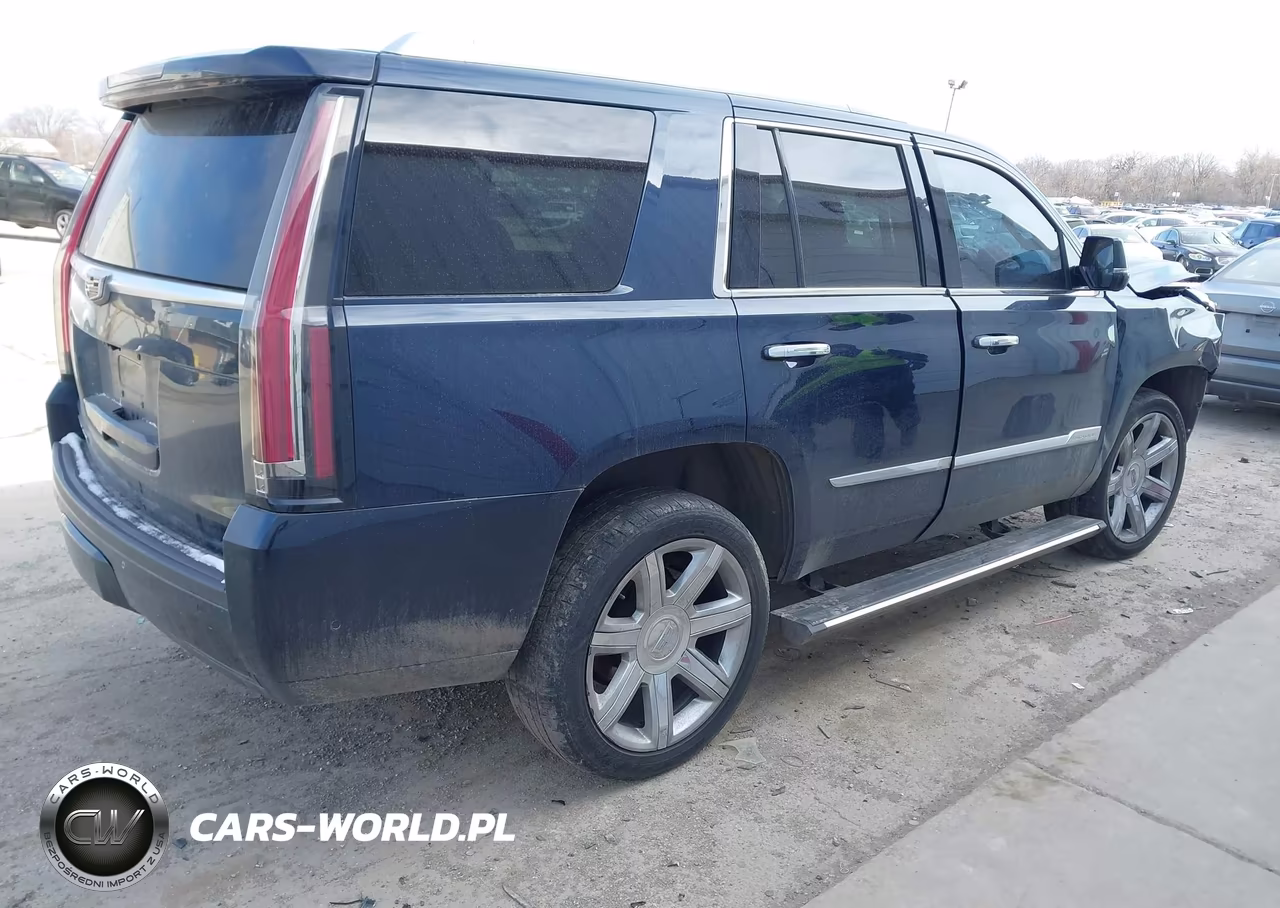 2018 Cadillac Escalade Premium Luxury VIN:1GYS4CKJ3JR245855 - 4