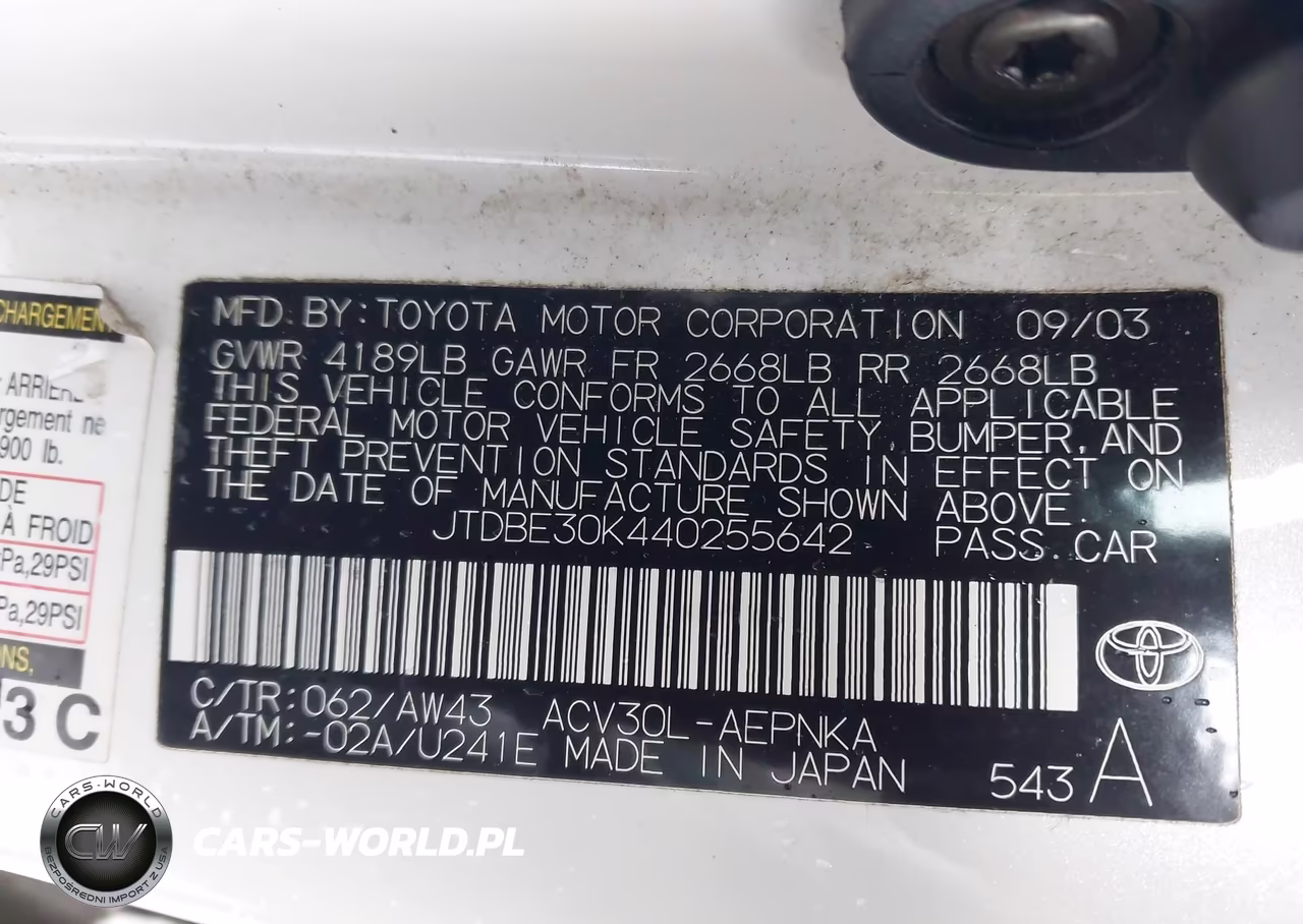 2004 Toyota Camry Le VIN:JTDBE30K440255642 - 9