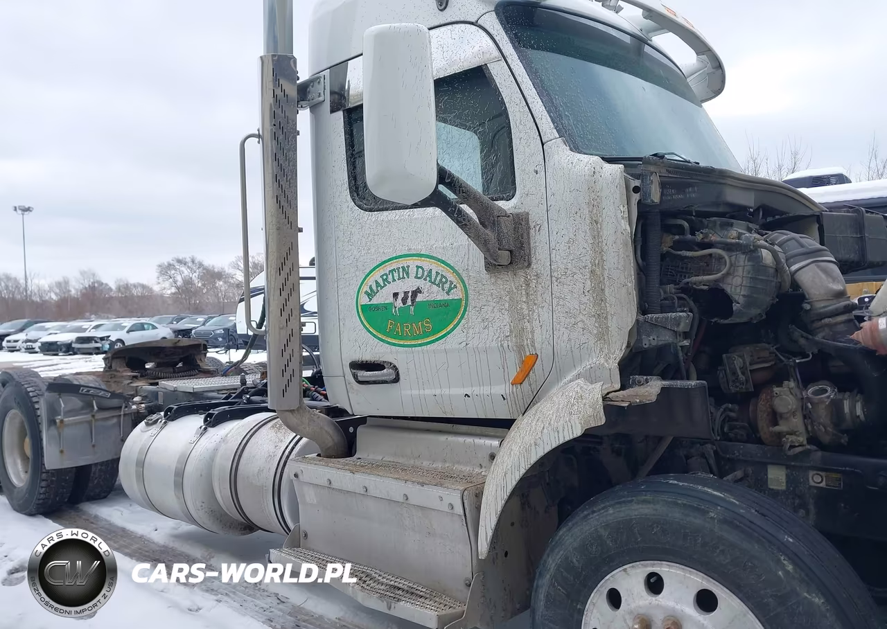 2016 Peterbilt 579 VIN:1XPBDP9X2GD333730 - 13
