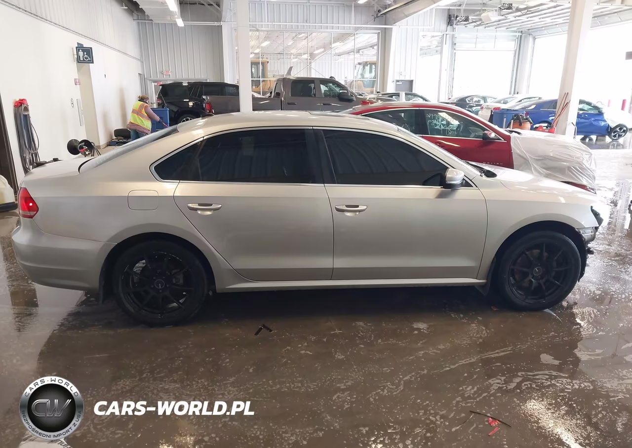 2014 Volkswagen Passat 2.0L Tdi Se VIN:1VWBN7A34EC115263 - 14