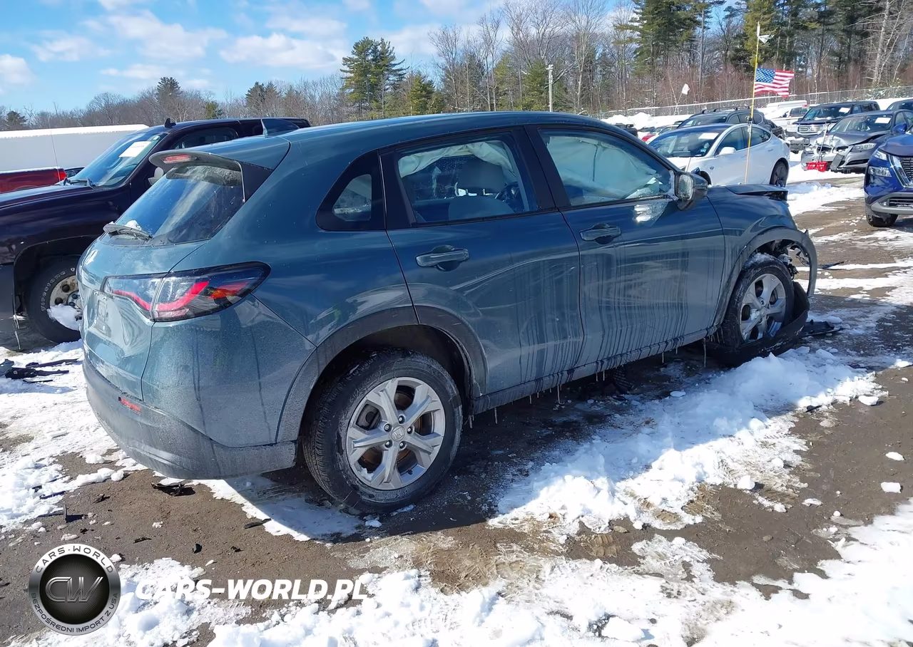 2025 Honda Hr-V Awd Lx VIN:3CZRZ2H33SM785597 - 4