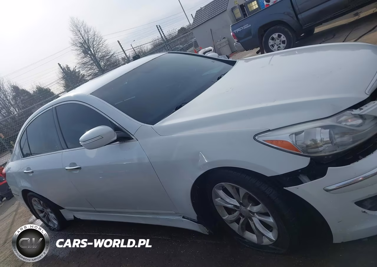 2013 Hyundai Genesis 3.8 VIN:KMHGC4DDXDU214322 - 13