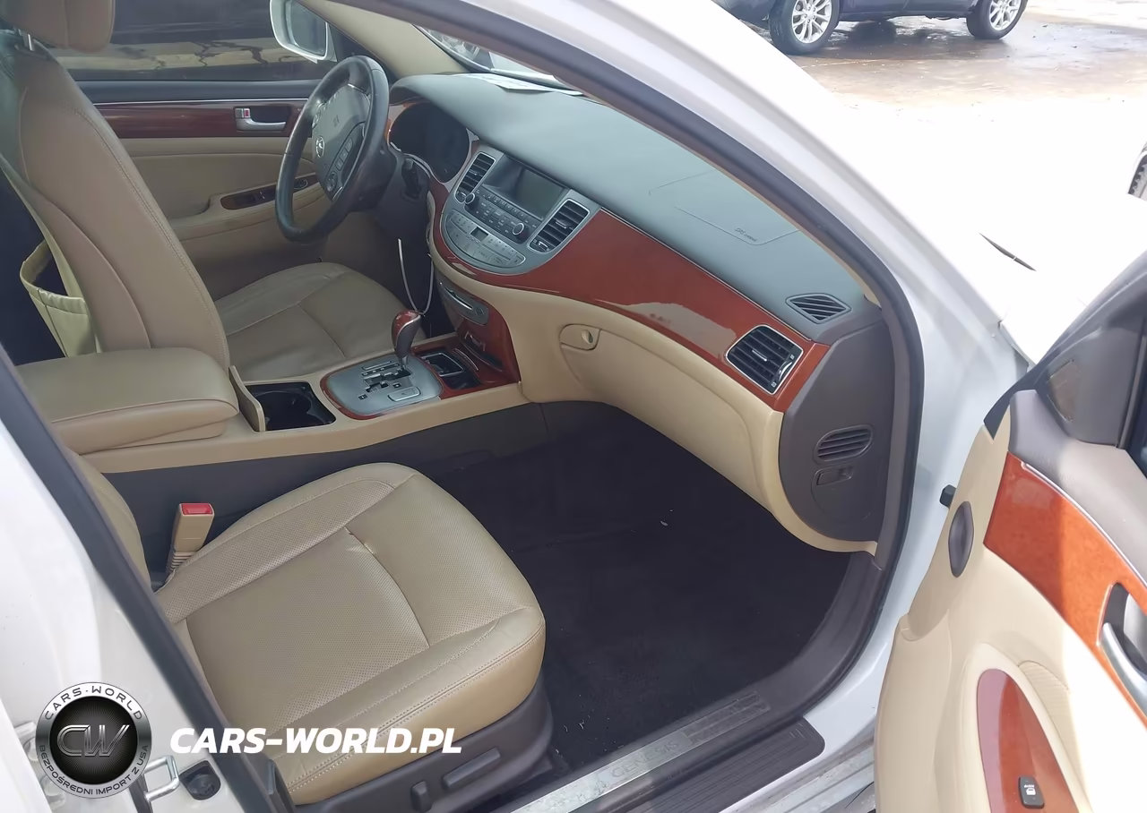 2013 Hyundai Genesis 3.8 VIN:KMHGC4DDXDU214322 - 5