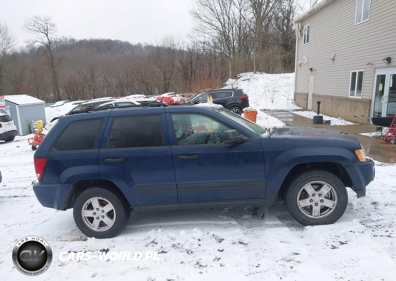 2005 Jeep Grand Cherokee Laredo VIN:1J4GR48K55C509325 - 13