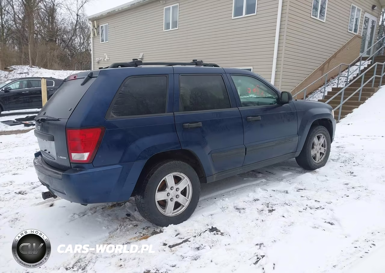 2005 Jeep Grand Cherokee Laredo VIN:1J4GR48K55C509325 - 4