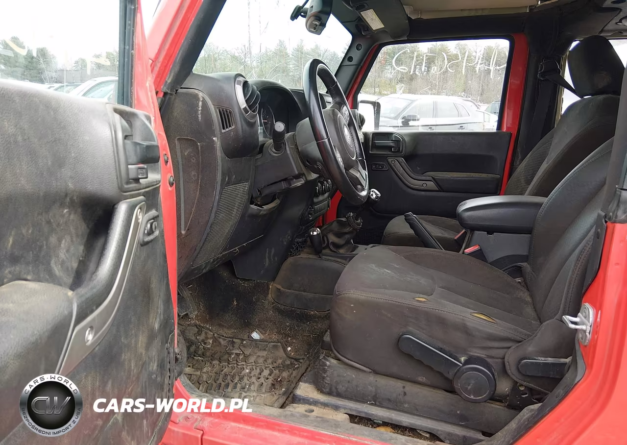 2013 Jeep Wrangler Sport VIN:1C4AJWAG4DL596234 - 5