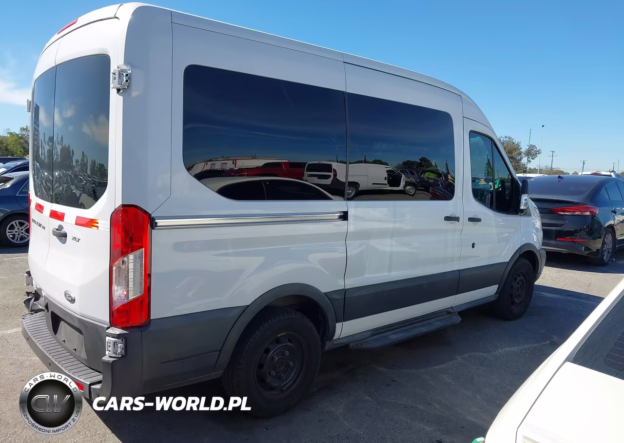 2015 Ford Transit-150 Xlt VIN:1FDZK1CM4FKB31706 - 4